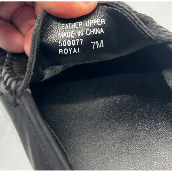 MOOTSIES TOOTSIES Black Leather Slip-On Royal Moccasins~Flat Loafers-Womens Sz 7 - Picture 8 of 8